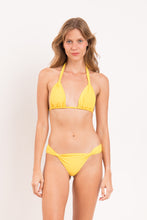 Laad de afbeelding in de Gallery-viewer, Model Front: Rio De Sol Set Set Amarelo Mel
