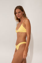 Laad de afbeelding in de Gallery-viewer, Image 04: Wednesday In Hawaii By Rio De Sol Top Top Kiko-Lilikoi Hana
