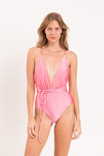 Laad de afbeelding in de Gallery-viewer, Model Front: Rio De Sol One-Piece Shimmer-Confetti New Vegas
