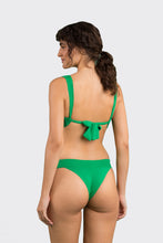Laad de afbeelding in de Gallery-viewer, Model Back: Rio De Sol Set Set Tambourine Halter-Marina Essential-Cos
