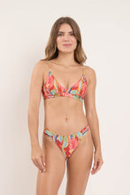Laad de afbeelding in de Gallery-viewer, Model Front: Rio De Sol Set Set Sea-Bloom Paola Baobi
