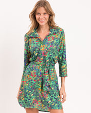 Laad de afbeelding in de Gallery-viewer, Gallery: Rio De Sol Shirtdress Wilds Chemise
