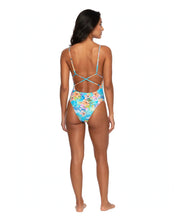 Laad de afbeelding in de Gallery-viewer, Model Back: Rio De Sol One-Piece Maxi Flower Body
