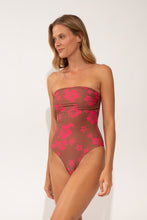 Laad de afbeelding in de Gallery-viewer, Image 05: Wednesday In Hawaii By Rio De Sol One-Piece Pua-Coco-Guava Aloha
