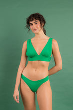 Laad de afbeelding in de Gallery-viewer, Image 09: Rio De Sol Set Set Tambourine Halter-Marina Essential-Cos
