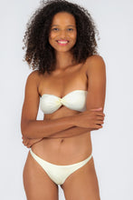Laad de afbeelding in de Gallery-viewer, Gallery: Rio De Sol Set Set Off-White Twist Leblon

