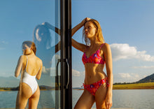 Laad de afbeelding in de Gallery-viewer, Image 12: Rio De Sol One-Piece Bora-White Hype
