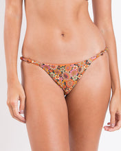 Laad de afbeelding in de Gallery-viewer, Gallery: Rio De Sol Bottom Bottom Bouquet Essential-Rev
