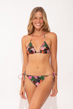 Laad de afbeelding in de Gallery-viewer, Model Front: Rio De Sol Top Top Jolie Frufru
