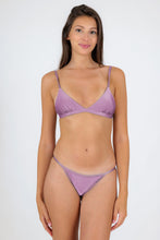 Laad de afbeelding in de Gallery-viewer, Model Front: Rio De Sol Top Top Shimmer-Harmonia Tri-Fixo
