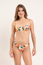 Laad de afbeelding in de Gallery-viewer, Model Front: Rio De Sol Bottom Bottom Picnic Cali
