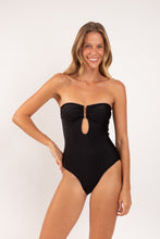 Laad de afbeelding in de Gallery-viewer, Model Front: Rio De Sol One-Piece Malibu-Black Sara-Op
