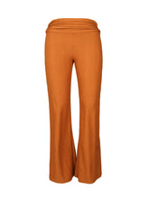Laad de afbeelding in de Gallery-viewer, Product Front: Rio De Sol Beach Trousers Ferrugo Murana Pants
