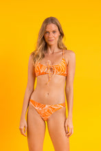 Laad de afbeelding in de Gallery-viewer, Image 11: Rio De Sol Set Set Trail-Orange Tank-Tie Essential-Comfy
