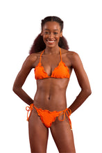 Laad de afbeelding in de Gallery-viewer, Model Front: Rio De Sol Bottom Bottom Dots-Orange Frufru-Comfy
