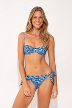 Laad de afbeelding in de Gallery-viewer, Bottom Chuva Gisele
