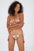 Laad de afbeelding in de Gallery-viewer, Bodem Groen-Bloom Frufru-Comfy
