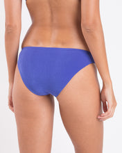 Laad de afbeelding in de Gallery-viewer, Bottom Malibu-Indigo Essential-Comfy
