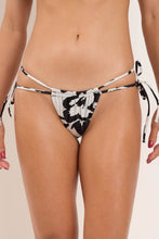 Laad de afbeelding in de Gallery-viewer, Bottom Poppy Pipa
