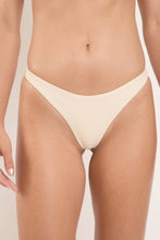 Laad de afbeelding in de Gallery-viewer, Bottom Touch-Natural Mia
