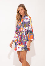 Laad de afbeelding in de Gallery-viewer, Garden-Flower Kimono
