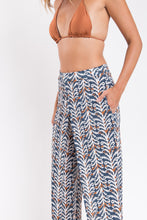 Laad de afbeelding in de Gallery-viewer, Ikat Wide Pants
