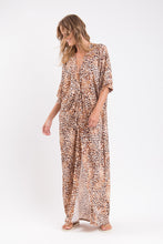 Laad de afbeelding in de Gallery-viewer, Leopard Long Dress
