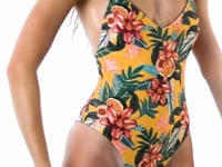 Laad en speel video af in Gallery-viewer, Video: Rio De Sol One-Piece Lis Hype
