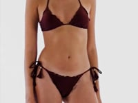 Laad en speel video af in Gallery-viewer, Video: Rio De Sol Top Top Barolo Frufru

