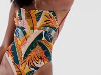 Laad en speel video af in Gallery-viewer, Video: Rio De Sol One-Piece El-Arco Ella
