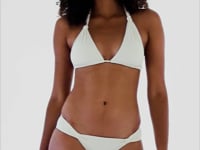 Laad en speel video af in Gallery-viewer, Video: Rio De Sol Top Top Off-White Mel
