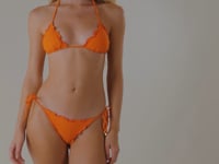 Laad en speel video af in Gallery-viewer, Video: Rio De Sol Set Set Dots-Orange Frufru
