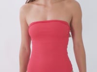 Laad en speel video af in Gallery-viewer, Video: Rio De Sol One-Piece Hibiscus Aloha
