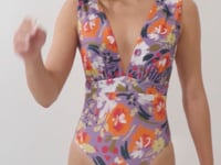 Laad en speel video af in Gallery-viewer, Garden-Flower Anne
