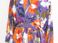 Laad en speel video af in Gallery-viewer, Garden-Flower Kimono

