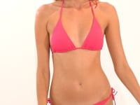 Laad en speel video af in Gallery-viewer, Video: Wednesday In Hawaii By Rio De Sol Bottom Bottom Guava Kaleia
