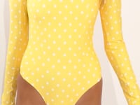 Laad en speel video af in Gallery-viewer, Video: Wednesday In Hawaii By Rio De Sol One-Piece Kiko-Lilikoi Surf
