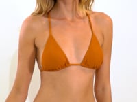 Laad en speel video af in Gallery-viewer, Video: Rio De Sol Bottom Bottom Ferrugo Cheeky-Aya
