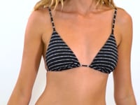 Laad en speel video af in Gallery-viewer, Video: Rio De Sol Bottom Bottom Linea-Black Cheeky-Tie
