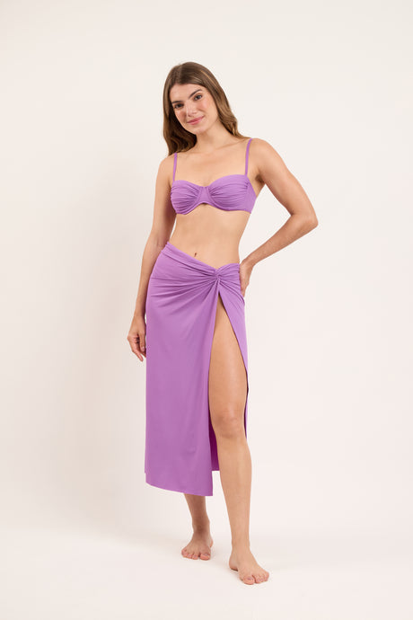 Model Front: Rio De Sol Beach Skirt Bio-Floreira Long Skirt Knot
