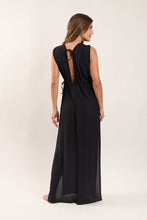 Laad de afbeelding in de Gallery-viewer, Model Back: Rio De Sol Beach Dresses Black Long Dress Soleil

