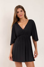 Laad de afbeelding in de Gallery-viewer, Model Front: Rio De Sol Beach Dresses Black Mini Dress
