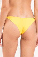 Laad de afbeelding in de Gallery-viewer, Image 07: Rio De Sol Bottom Bottom Amarelo Cheeky-Crispy
