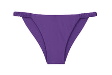 Laad de afbeelding in de Gallery-viewer, Product Front: Rio De Sol Bottom Bottom Amuleto Cheeky-Crispy
