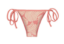 Laad de afbeelding in de Gallery-viewer, Product Front: Rio De Sol Bottom Bottom Banana Rose Lacinho
