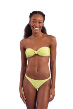 Laad de afbeelding in de Gallery-viewer, Model Front: Rio De Sol Bottom Bottom Bora-Citrus Leblon-Fio

