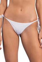 Laad de afbeelding in de Gallery-viewer, Gallery: Rio De Sol Bottom Bottom Bora-White Lacinho
