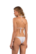 Laad de afbeelding in de Gallery-viewer, Model Back: Rio De Sol Bottom Bottom Bora-White Lacinho

