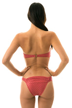 Laad de afbeelding in de Gallery-viewer, Model Back: Rio De Sol Bottom Bottom Kiwanda Madras Band Comfort
