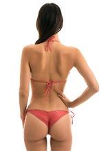 Laad de afbeelding in de Gallery-viewer, Model Back: Rio De Sol Bottom Bottom Kiwanda Madras Frufru
